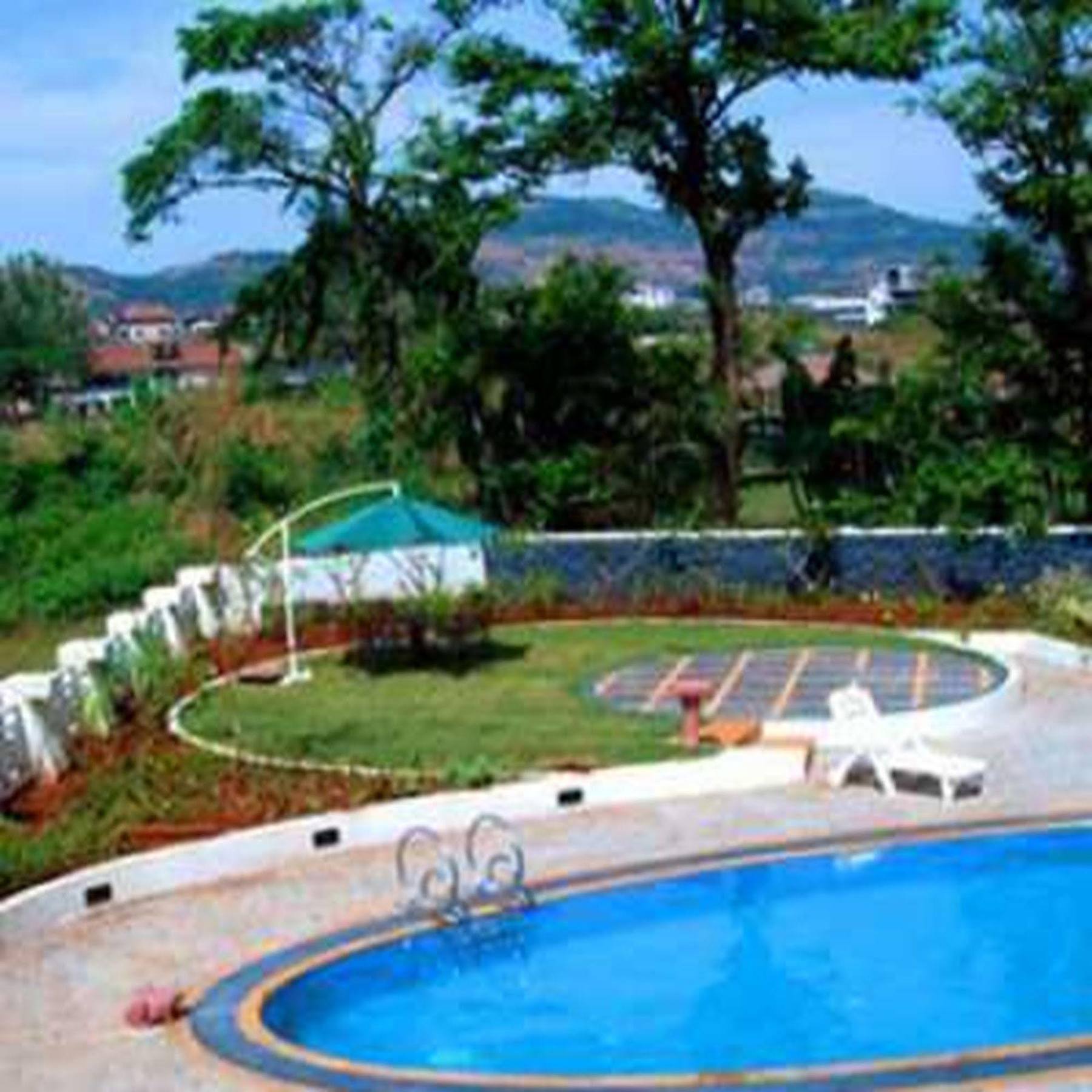 Sahil Sarovar Portico Lonavala Bagian luar foto